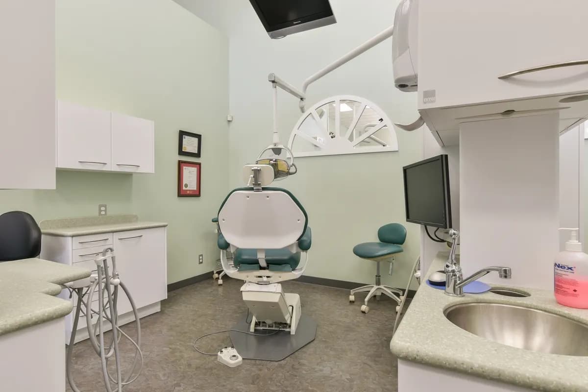 Tratment room - Dentist Medicine Hat